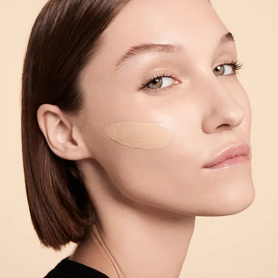 Yves Saint Laurent All Hours Foundation (25ml)