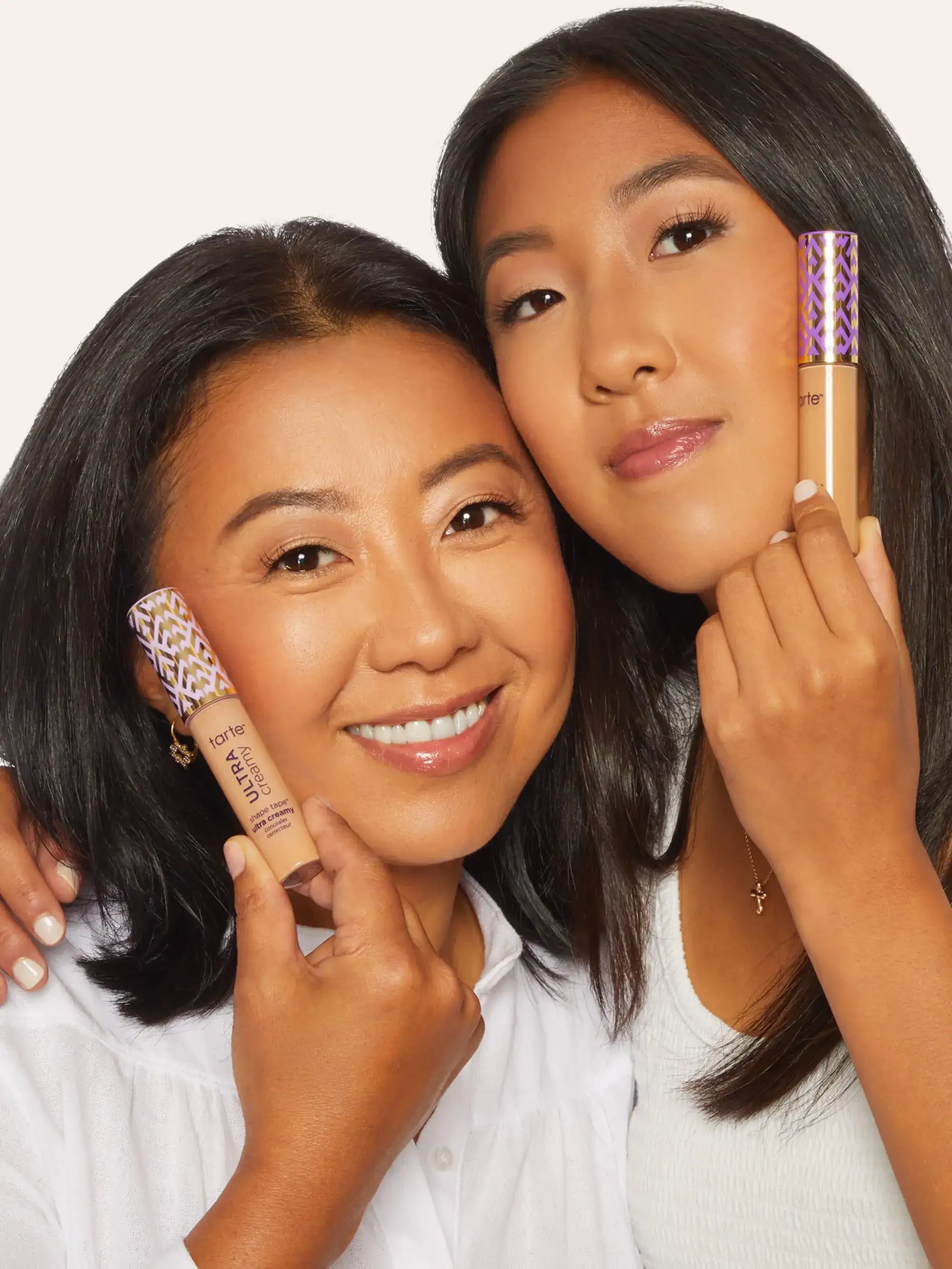 Tarte Shape Tape Concealer + Pixi Highlighter Combo (Worth ₹5,699 @ ₹1,599)